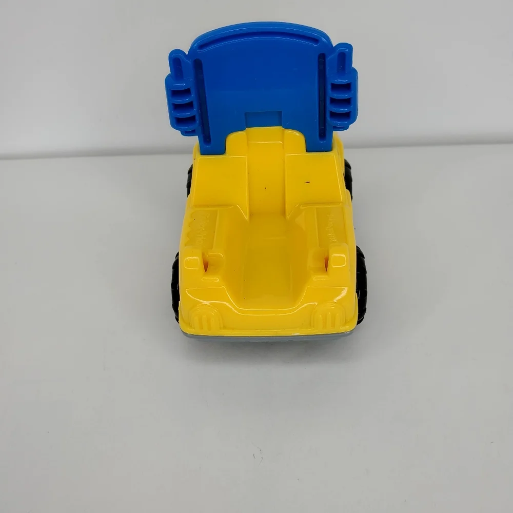 2004 Fisher Price Little People McDonald's Happy Meal‎ Yellow Cement Truck